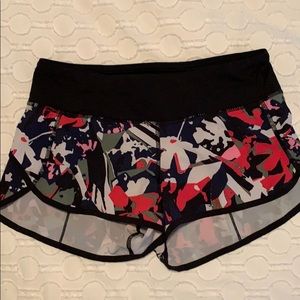 LuluLemon speed up short 2.5”